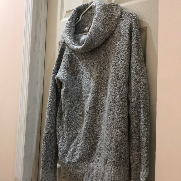 GREY TURTLE NECK SWEATER - Picture 2 of 7